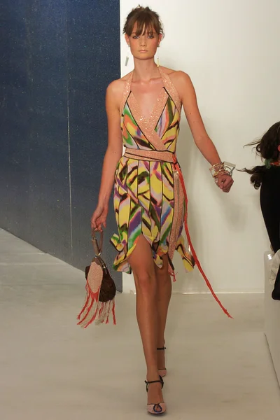 Look 48